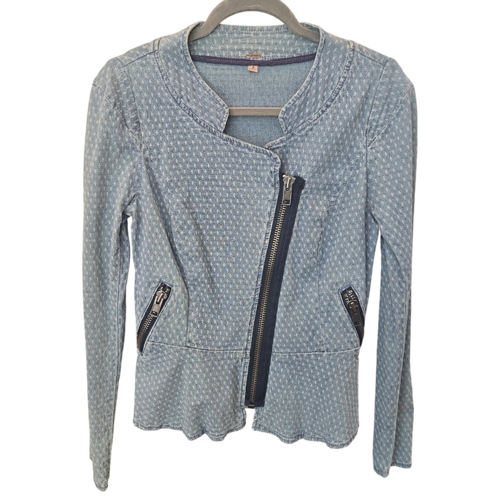 Free People Denim Peplum Jacket Asymmetrical Moto Light Wash Zip Feminine Size 6